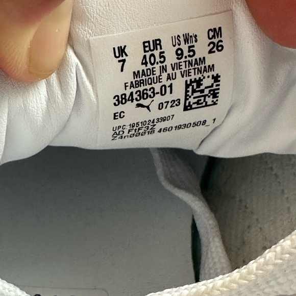 PUMA Mayze Stack Women's Sneakers in the white-vaporous gray colorway. Size 9.5 - Picture 5 of 7